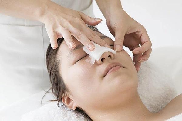 Hướng dẫn chăm sóc sau khi nâng mũi chuẩn khoa học