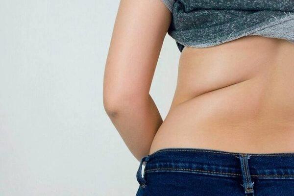 Hút mỡ lưng: Xóa bỏ vùng mỡ, kiến tạo đường cong hoàn hảo