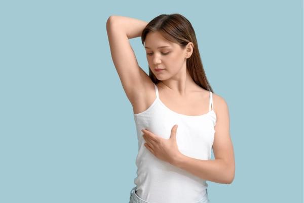 Nâng ngực có đau không? Những yếu tố ảnh hưởng khiến nâng ngực bị đau