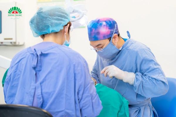 Quy trình trồng răng Implant diễn ra như thế nào? Có phức tạp không?