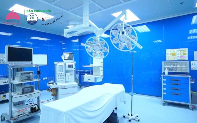 Phòng mổ nâng ngực hiện đại tại Thẩm mỹ Bệnh viện Hồng Ngọc