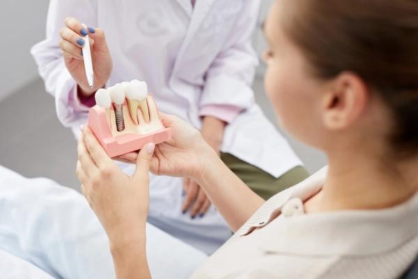 Địa chỉ trồng răng Implant uy tín tại Hà Nội: 5 tiêu chí lựa chọn không nên bỏ qua